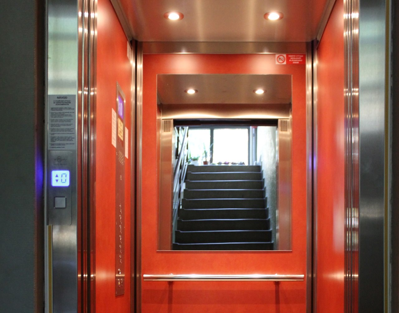 1763473260_1763473259091